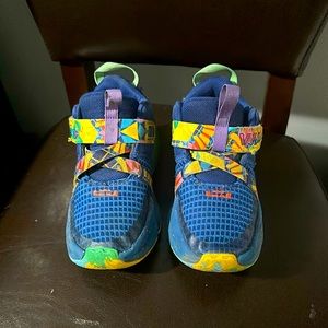 Labrons 2023 kids 12c